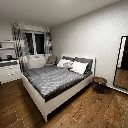 U Satoshiho Apartment *