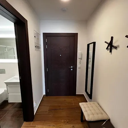 Apartment U Satoshiho *