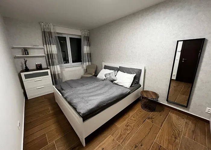 U Satoshiho Appartement *